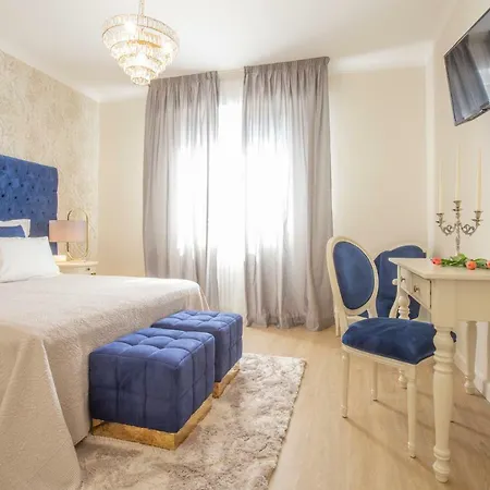 Crys: Apartments, Holiday, Business, Blu